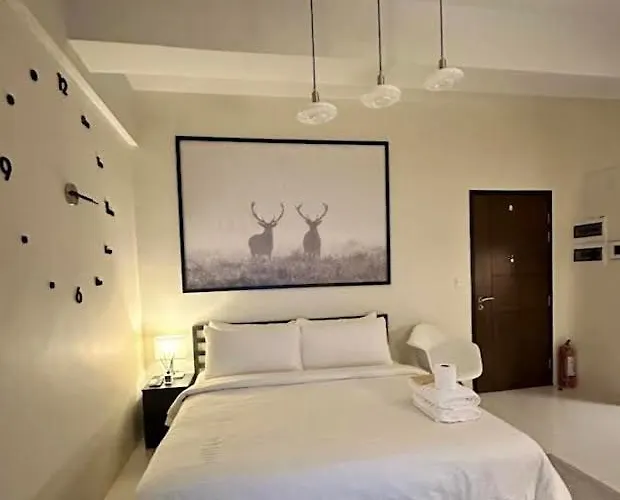 101 Newport Blvd Unit 2a Cluster 4 By Rechelle Nunag * Manila
